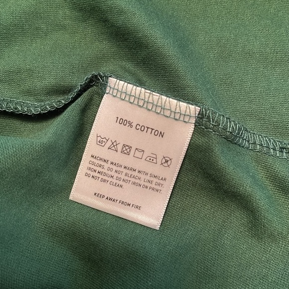 Jameson, M, 100% cotton, “taste responsibly” on back. NWT - Picture 7 of 7
